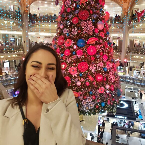 Meet your Posher, CeCe - Picture 5 of 6